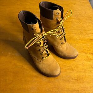Timberland Ankle Boots Women Size 8 Wheat Tan Chunky Wedge Heel